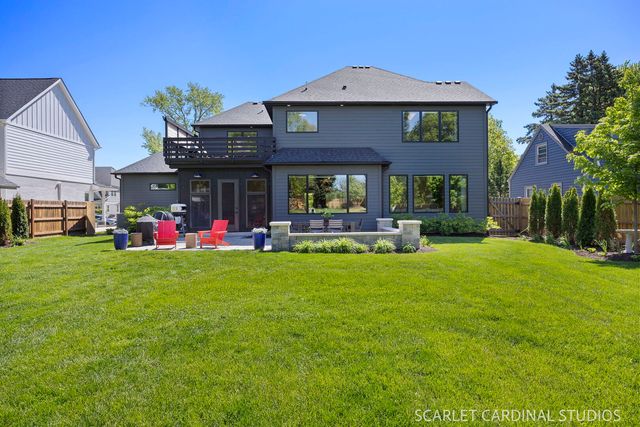 1209 N Eagle Street, Naperville, IL 60563