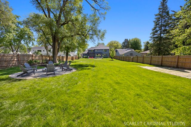 1209 N Eagle Street, Naperville, IL 60563