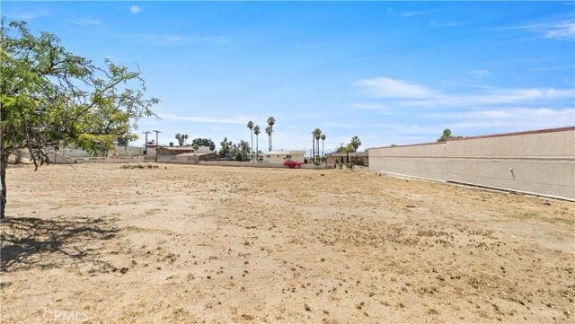 3553 E Highland, Highland, CA 92346