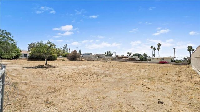 3553 E Highland, Highland, CA 92346
