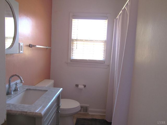 144 Maple Lane, Amherst, VA 24521