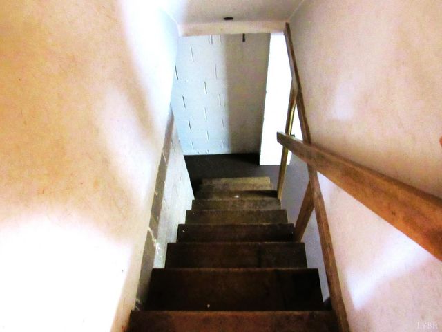 144 Maple Lane, Amherst, VA 24521