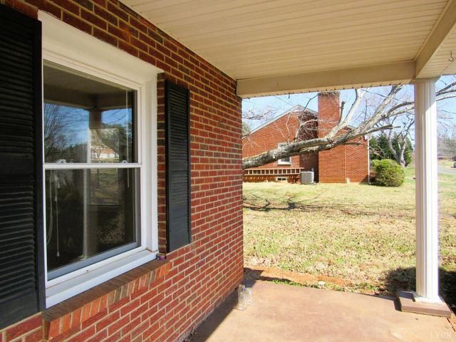 144 Maple Lane, Amherst, VA 24521