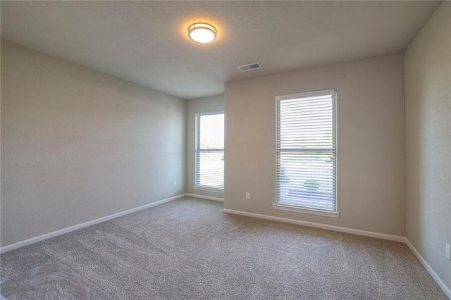 25259 W 92nd Terrace, Lenexa, KS 66227