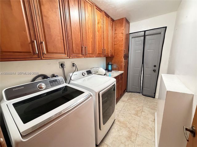 45 SE 14th St, Dania Beach, FL 33004