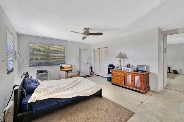 45 SE 14th St, Dania Beach, FL 33004