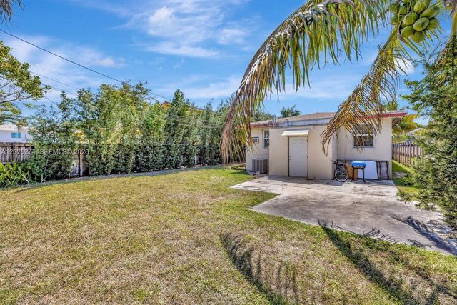 45 SE 14th St, Dania Beach, FL 33004