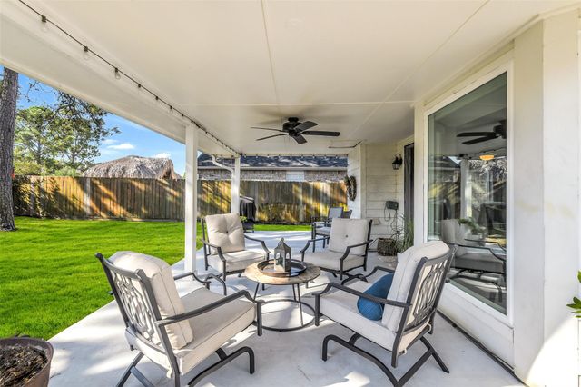 7054 River Garden Drive, Houston, TX 77095