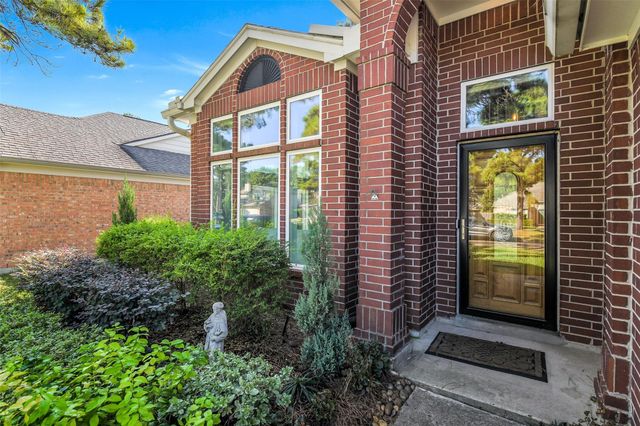 7054 River Garden Drive, Houston, TX 77095