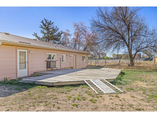 1912 Timberline Ln, Fort Collins, CO 80525