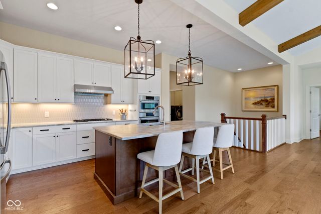 15120 Mooring Circle E, Carmel, IN 46033