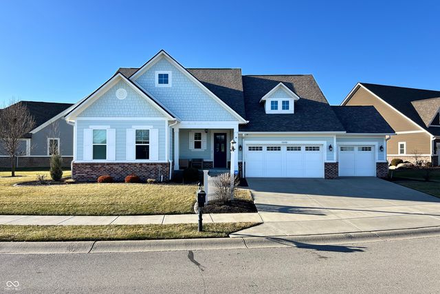 15120 Mooring Circle E, Carmel, IN 46033