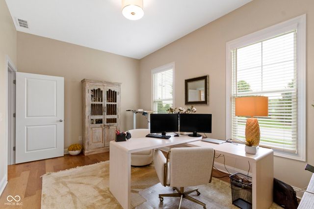 15120 Mooring Circle E, Carmel, IN 46033