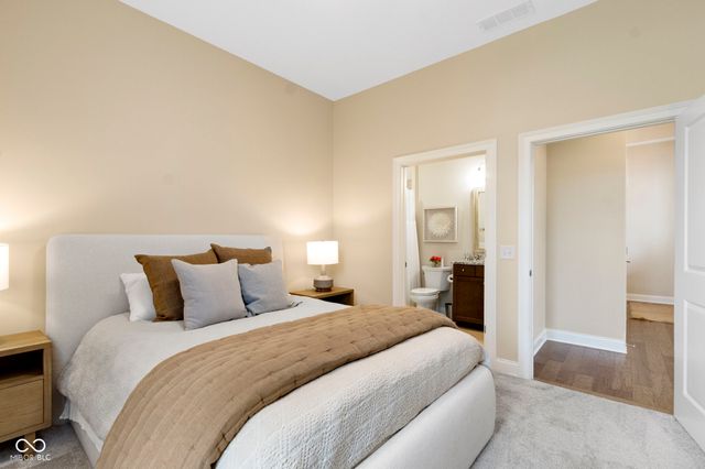 15120 Mooring Circle E, Carmel, IN 46033