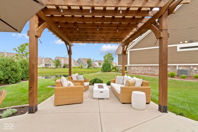 15120 Mooring Circle E, Carmel, IN 46033