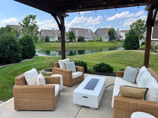 15120 Mooring Circle E, Carmel, IN 46033