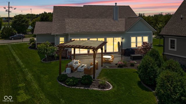 15120 Mooring Circle E, Carmel, IN 46033