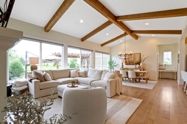 15120 Mooring Circle E, Carmel, IN 46033