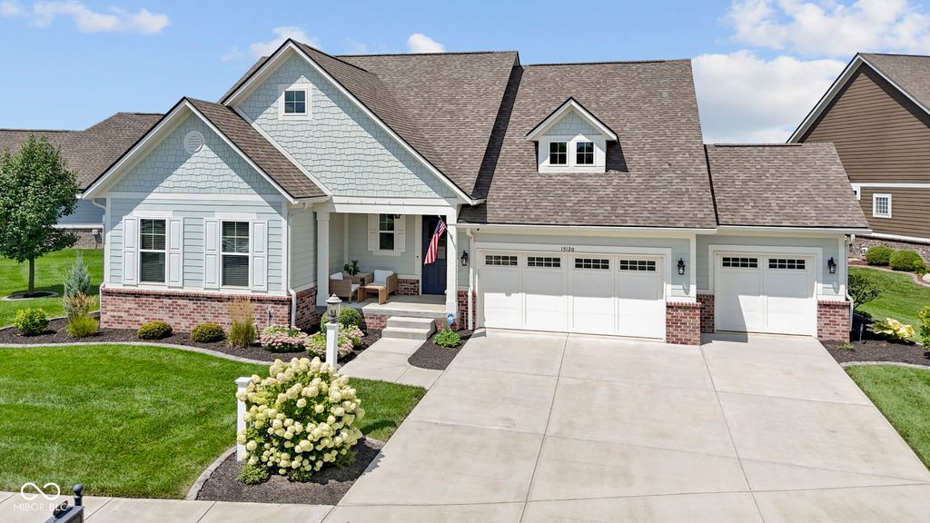 15120 Mooring Circle E, Carmel, IN 46033