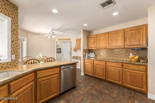 628 W CAMINO Circle, Mesa, AZ 85201