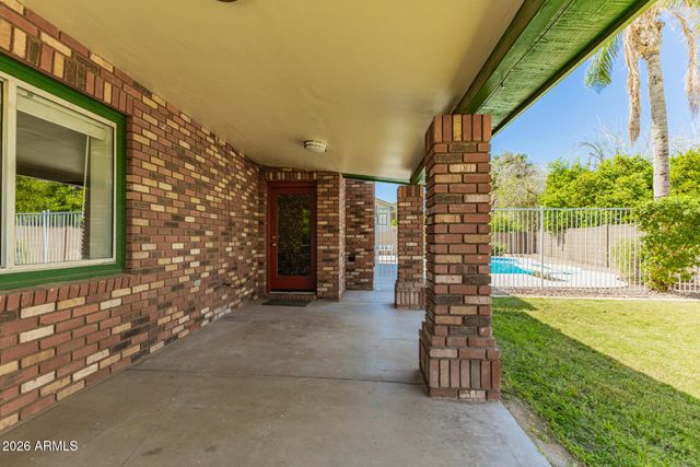 628 W CAMINO Circle, Mesa, AZ 85201
