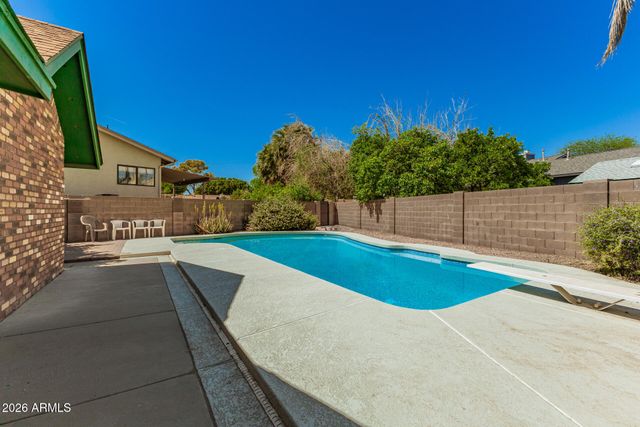 628 W CAMINO Circle, Mesa, AZ 85201
