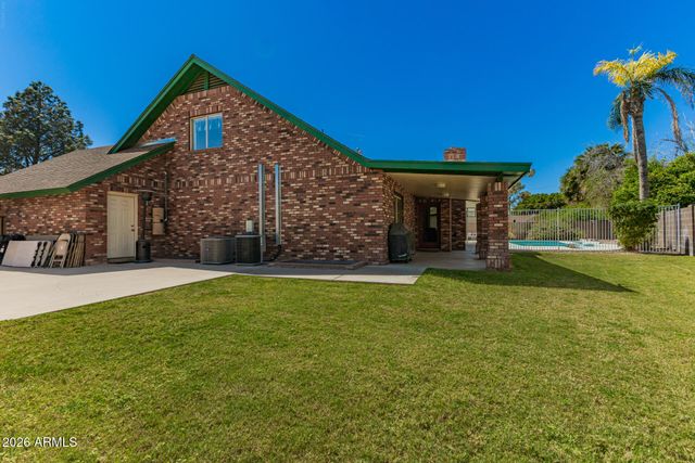 628 W CAMINO Circle, Mesa, AZ 85201