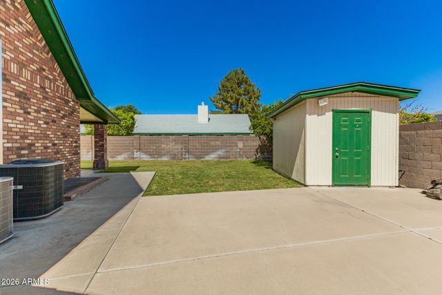 628 W CAMINO Circle, Mesa, AZ 85201