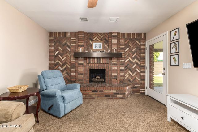 628 W CAMINO Circle, Mesa, AZ 85201