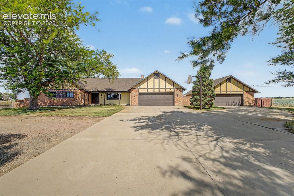 1194 39th Lane, Pueblo, CO 81006
