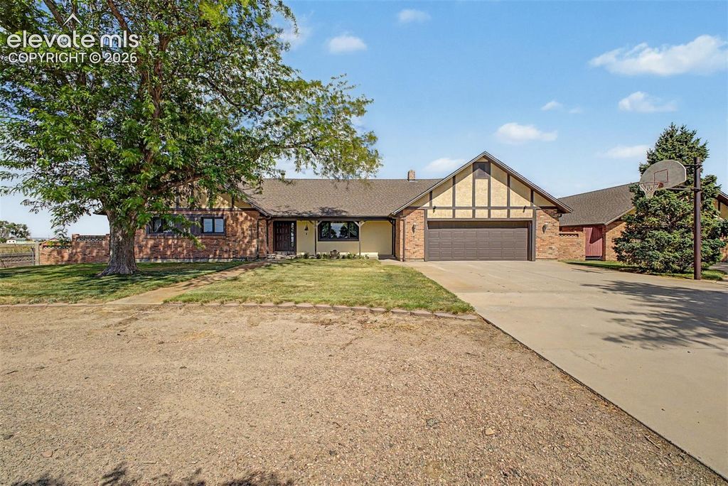 1194 39th Lane, Pueblo, CO 81006 — photo 2