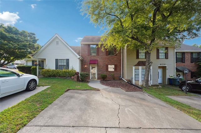 1070 Travelers Trail NW, Kennesaw, GA 30144