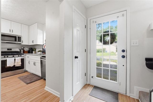 1070 Travelers Trail NW, Kennesaw, GA 30144