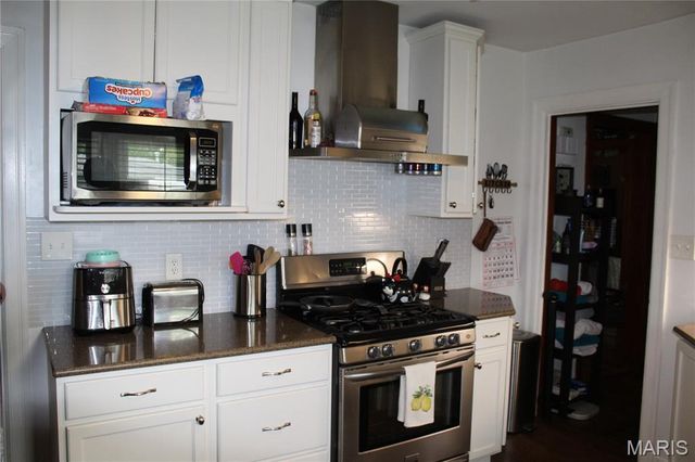 3430 Eastridge Lane, St Ann, MO 63074