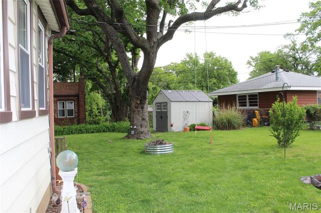 3430 Eastridge Lane, St Ann, MO 63074