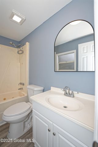 1826 Brookview Road, Schodack, NY 12033