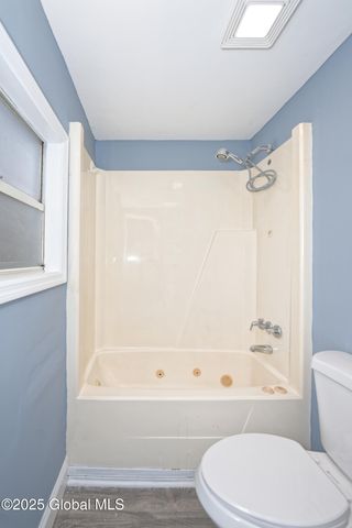 1826 Brookview Road, Schodack, NY 12033