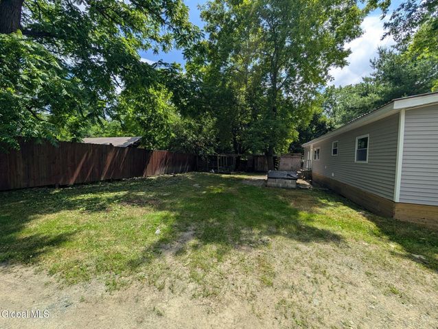 1826 Brookview Road, Schodack, NY 12033