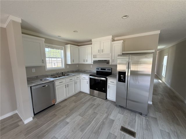 108 Candlestick Lane, Seneca, SC 29678