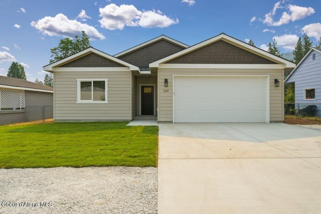 509 S 3rd ST, Pinehurst, ID 83850 photo 2