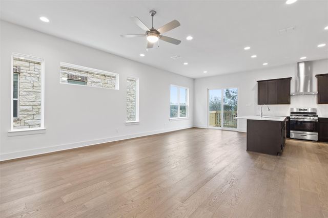 1531 N Red Bud LN 28, Round Rock, TX 78665