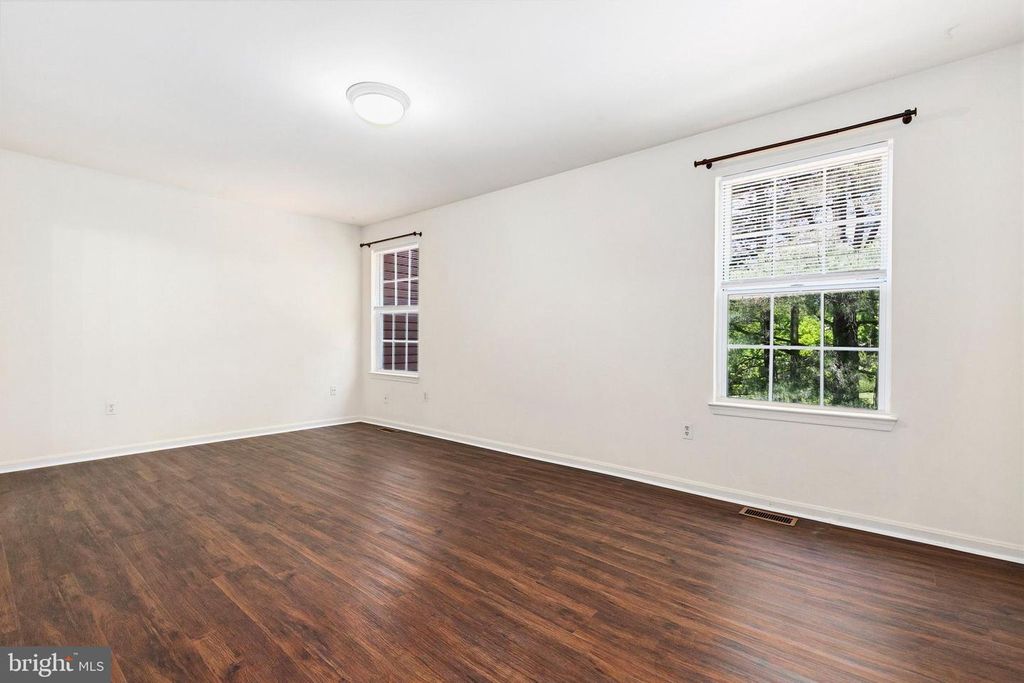Image 18 of property listing at 4663 HALLOWED STRM, Ellicott City, MD 21042