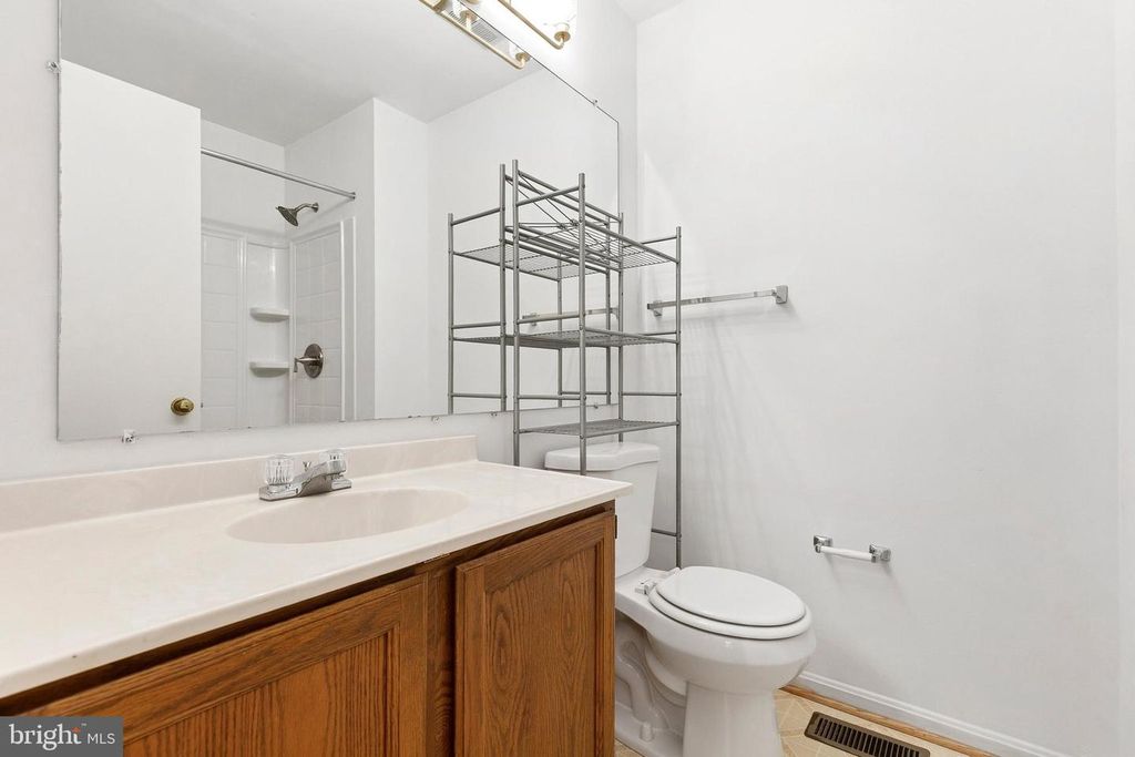 Image 21 of property listing at 4663 HALLOWED STRM, Ellicott City, MD 21042