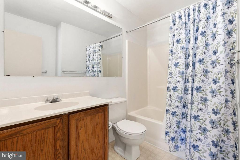 Image 25 of property listing at 4663 HALLOWED STRM, Ellicott City, MD 21042