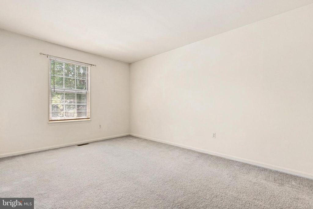 Image 27 of property listing at 4663 HALLOWED STRM, Ellicott City, MD 21042