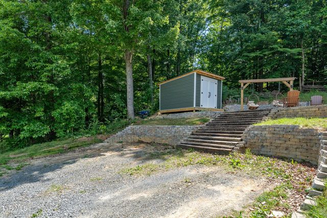 317 Chestnut Grove Church Road, Jonesborough, TN 37659
