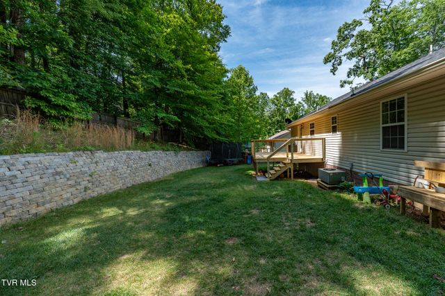 317 Chestnut Grove Church Road, Jonesborough, TN 37659