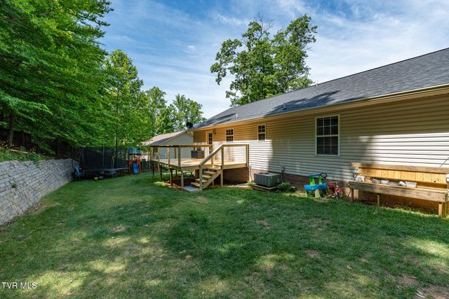 317 Chestnut Grove Church Road, Jonesborough, TN 37659