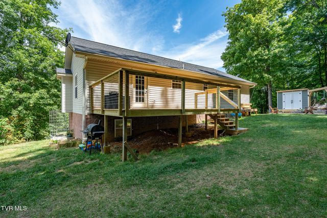 317 Chestnut Grove Church Road, Jonesborough, TN 37659