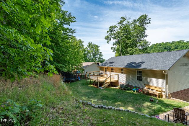 317 Chestnut Grove Church Road, Jonesborough, TN 37659